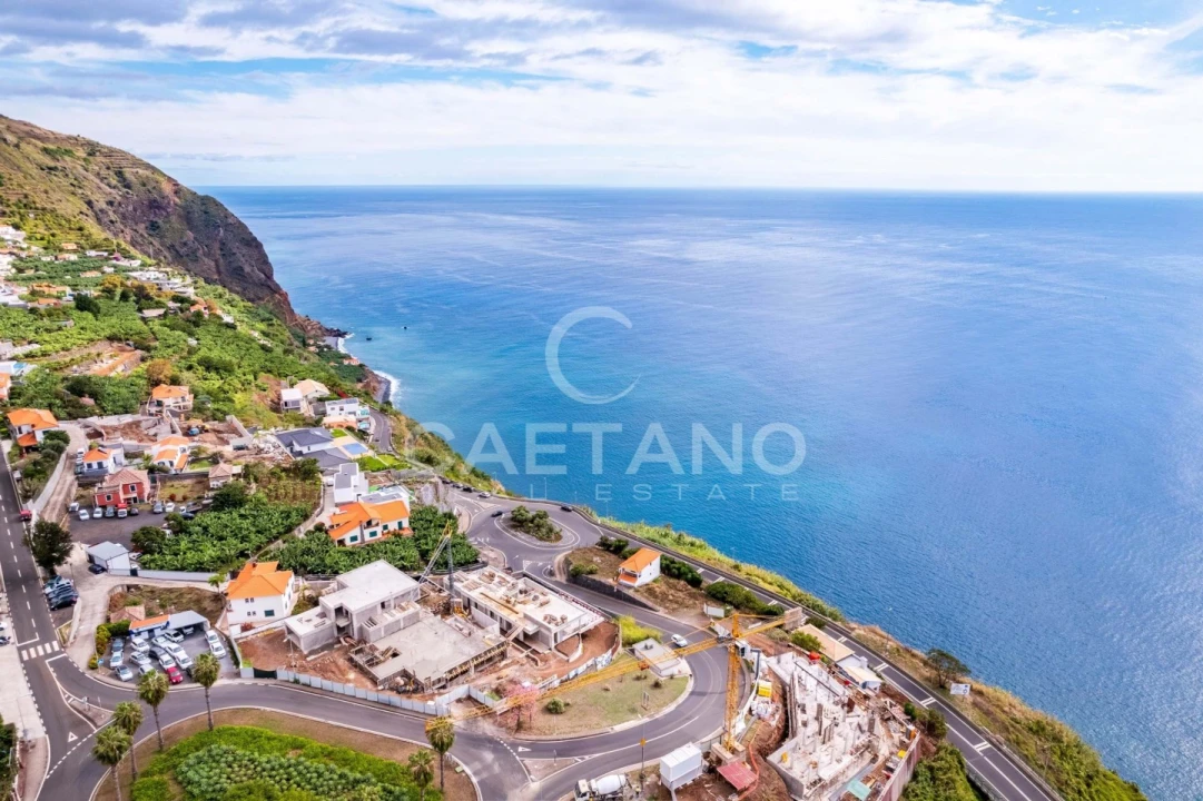 Moradia T4 para Venda em Arco da Calheta Foto 64