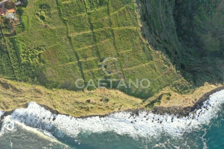 Moradia T3 para Venda em Arco da Calheta Foto 21