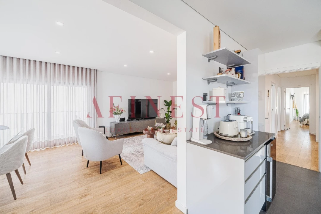 Apartamento T3 para Venda em São Domingos de Rana Foto 8