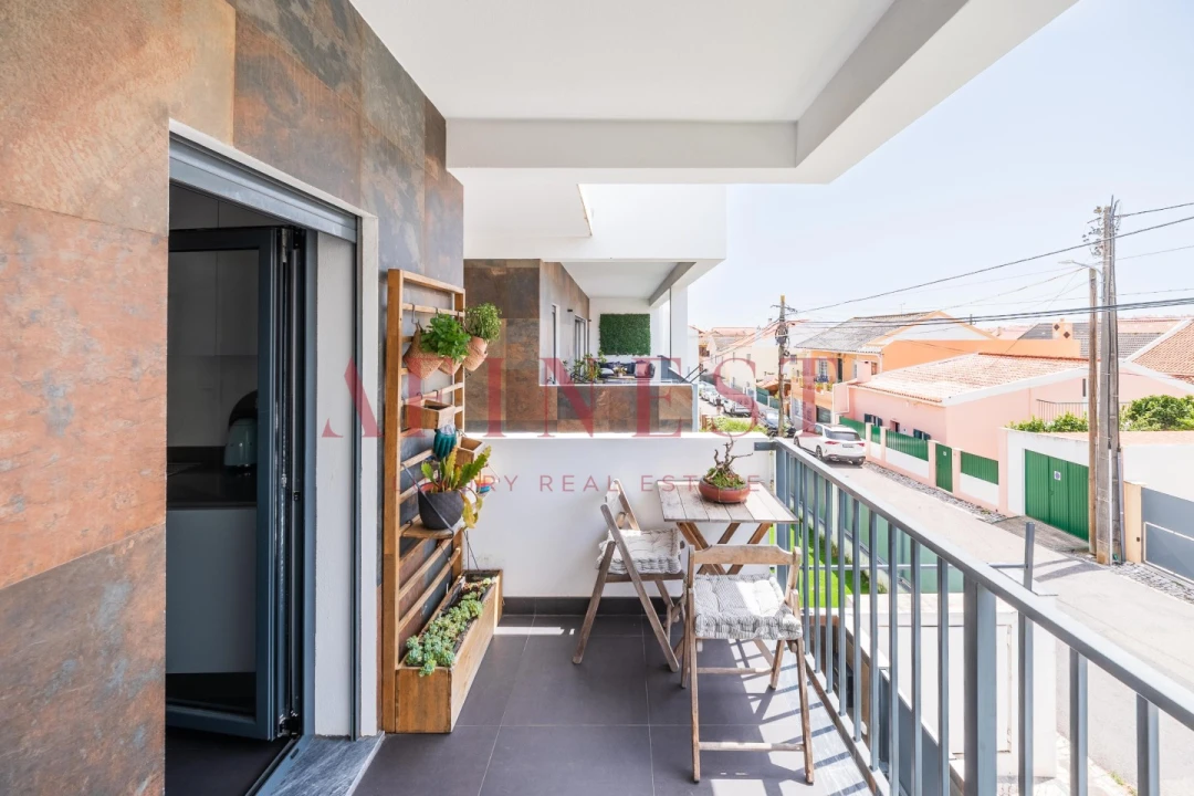 Apartamento T3 para Venda em São Domingos de Rana Foto 30