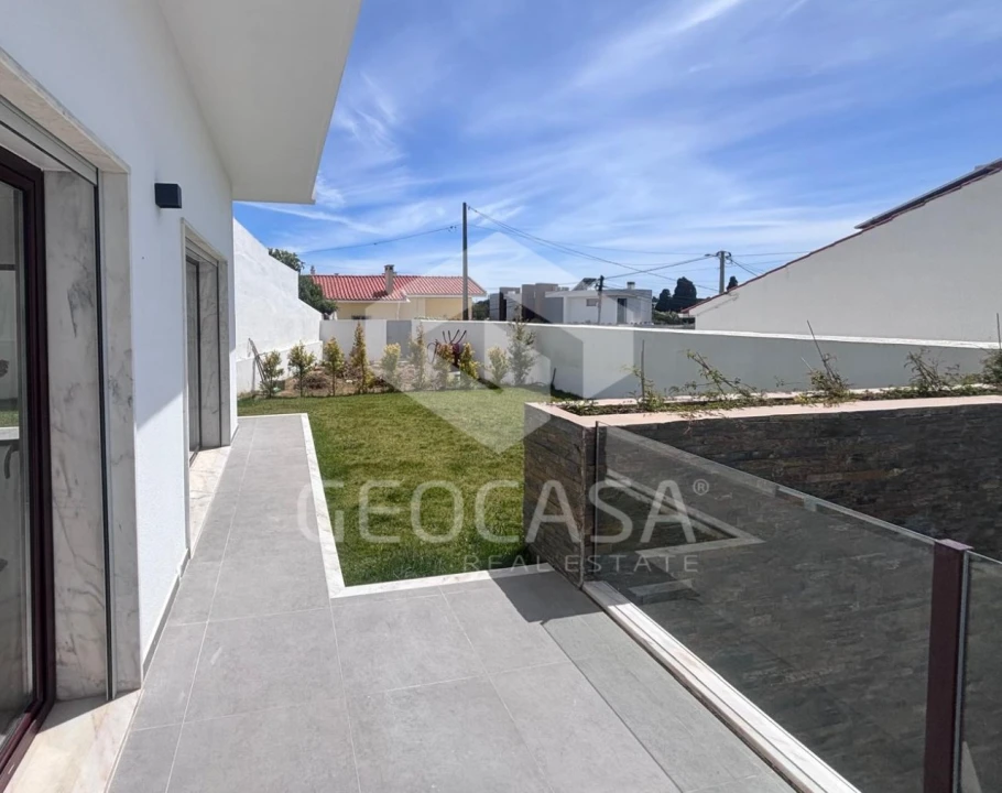 Moradia T3 para Venda em Cascais e Estoril Foto 10