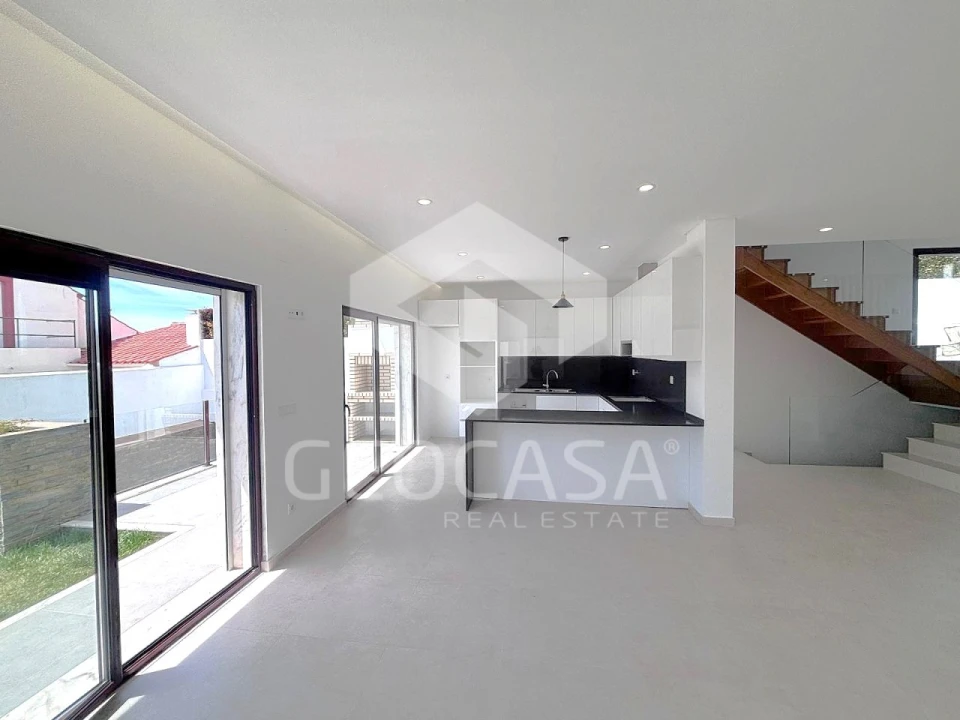 Moradia T3 para Venda em Cascais e Estoril Foto 4