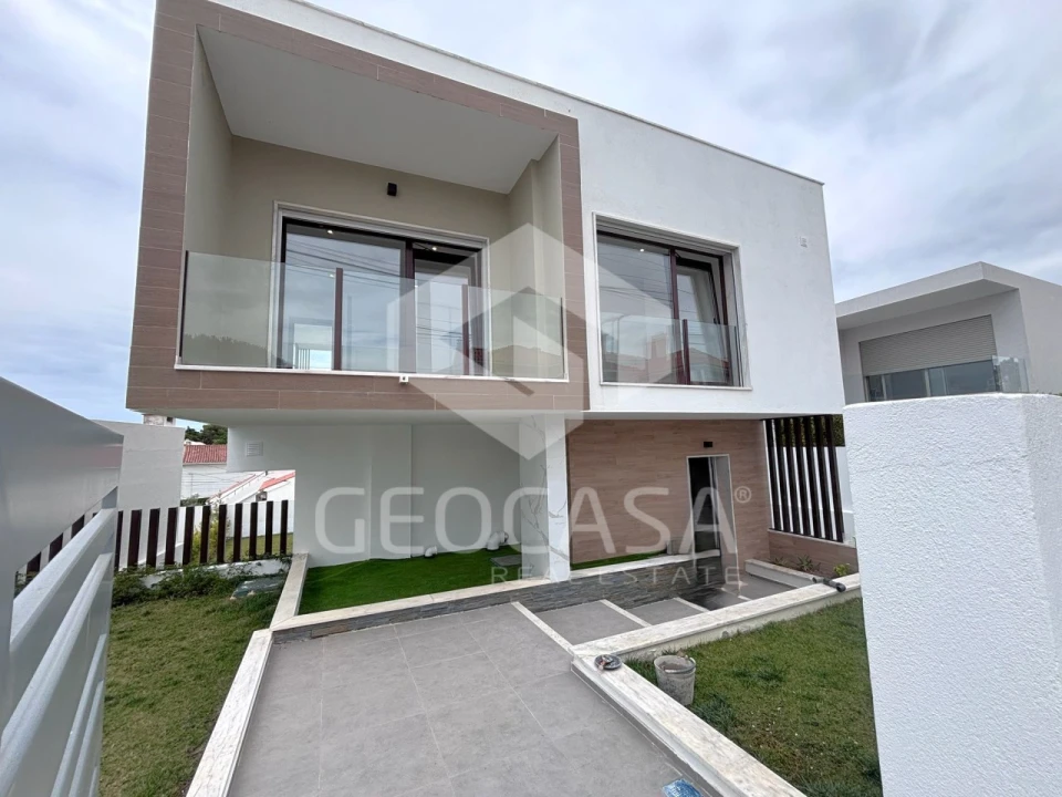 Moradia T3 para Venda em Cascais e Estoril Foto 35