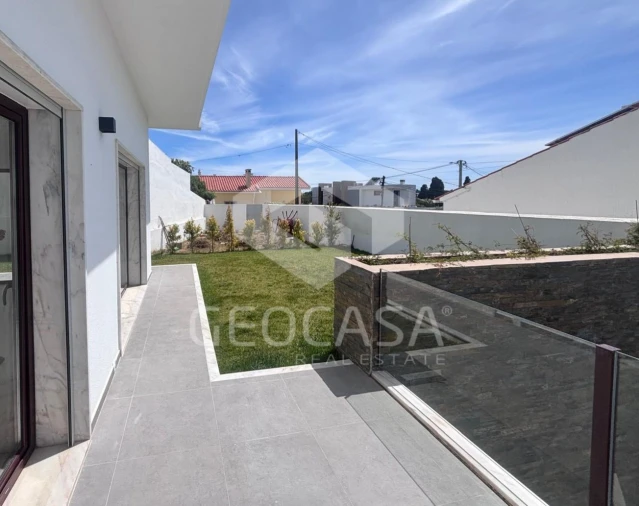 Moradia T3 para Venda em Cascais e Estoril Foto 10