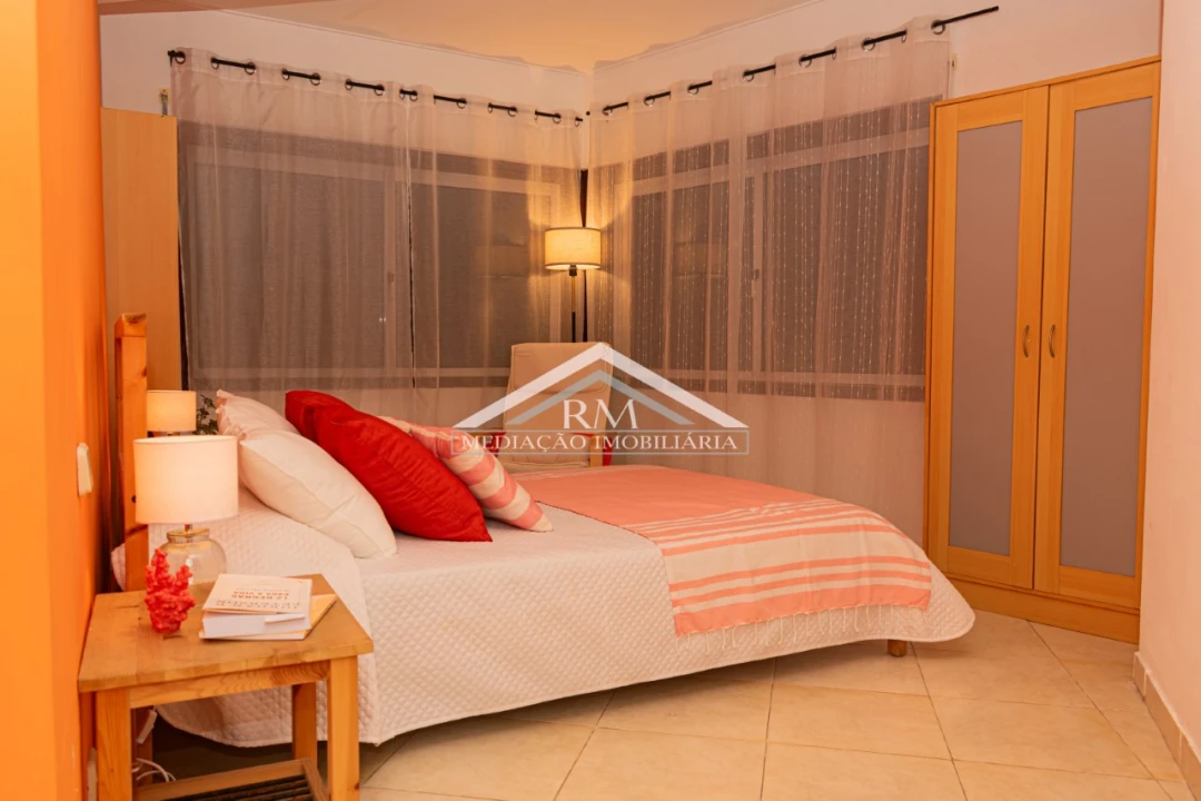 Apartamento T4 para Venda em Vila Praia de Ancora Foto 9