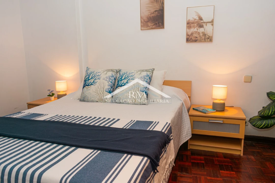 Apartamento T4 para Venda em Vila Praia de Ancora Foto 14