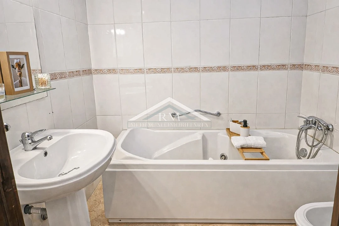 Apartamento T4 para Venda em Vila Praia de Ancora Foto 17