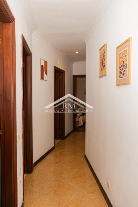 Apartamento T4 para Venda em Vila Praia de Ancora