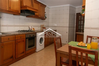 Apartamento T4 para Venda em Vila Praia de Ancora