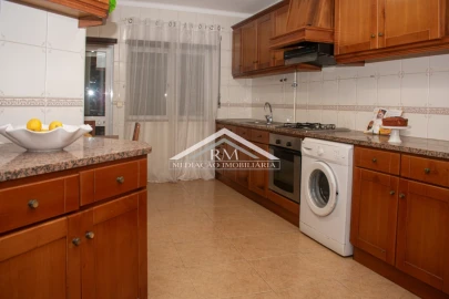 Apartamento T4 para Venda em Vila Praia de Ancora