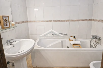 Apartamento T4 para Venda em Vila Praia de Ancora