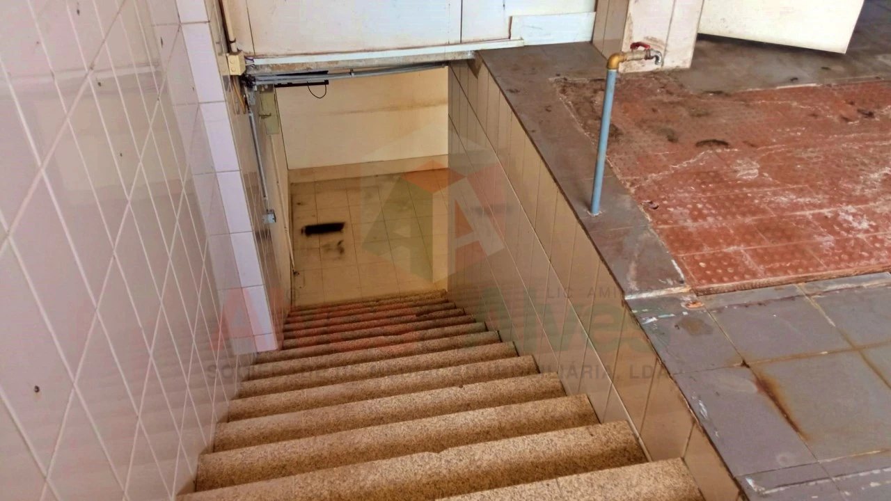 Loja para Venda em Custóias, Leça do Balio e Guifões Foto 4