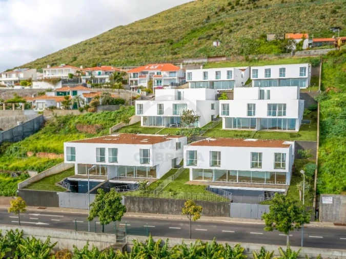 Moradia T3 para Venda em São Martinho Foto 2