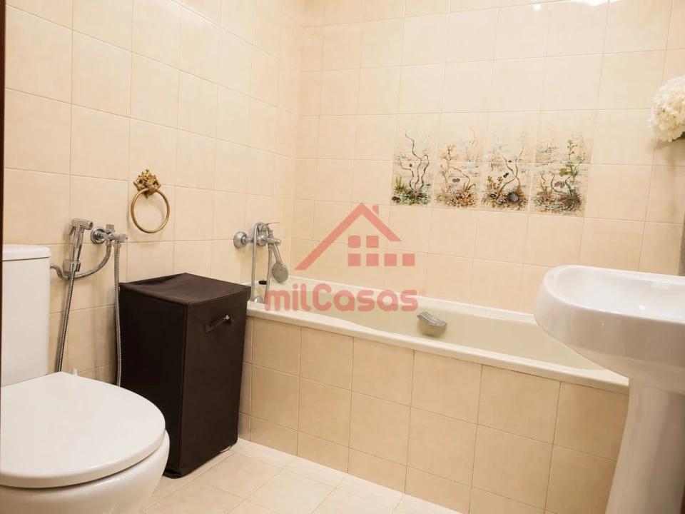 Apartamento T2 para Arrendamento em Lumiar Foto 16