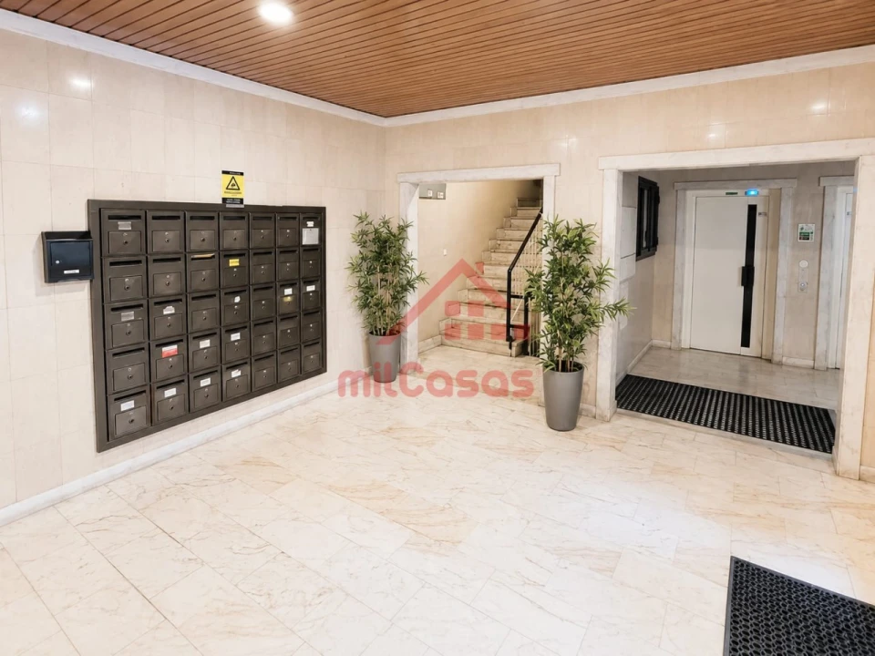 Apartamento T2 para Arrendamento em Lumiar Foto 28