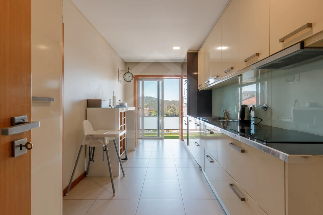 Apartamento T3 para Venda em Carregosa Foto 5