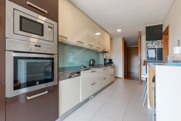 Apartamento T3 para Venda em Carregosa Foto 6