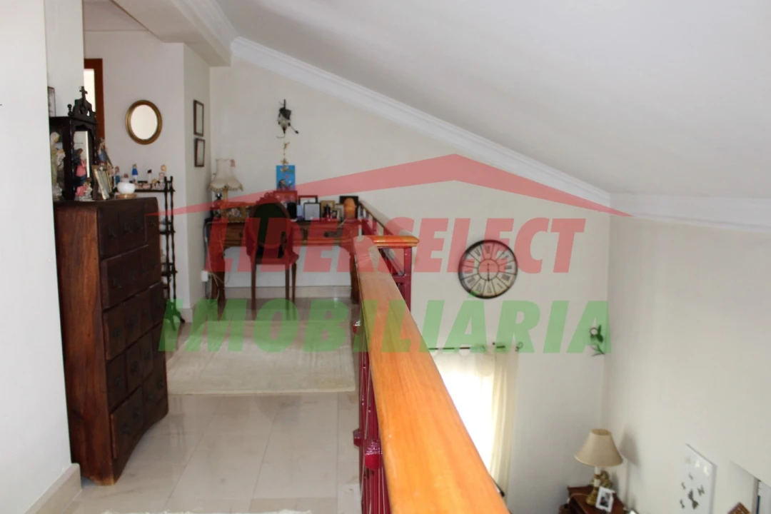 Moradia T3 para Venda em Silveira Foto 14