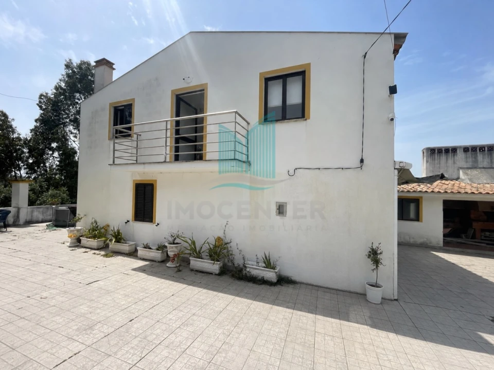Moradia T4 para Venda em Vila Verde Foto 1