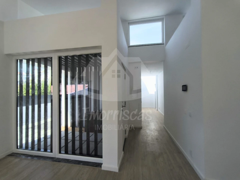 Moradia T3 para Venda em Charneca de Caparica e Sobreda Foto 16