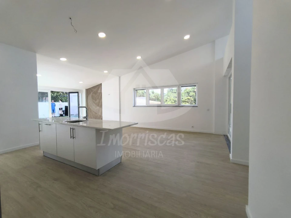 Moradia T3 para Venda em Charneca de Caparica e Sobreda Foto 20