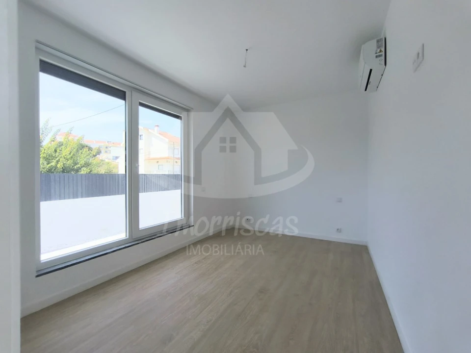 Moradia T3 para Venda em Charneca de Caparica e Sobreda Foto 41