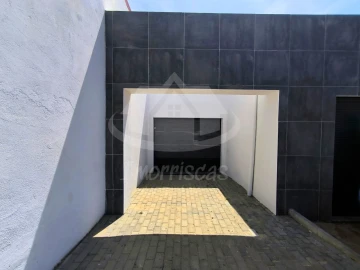 Moradia T3 para Venda em Charneca de Caparica e Sobreda