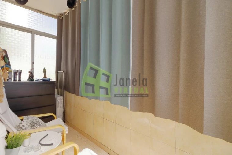 Apartamento T2 para Venda em Corroios Foto 6