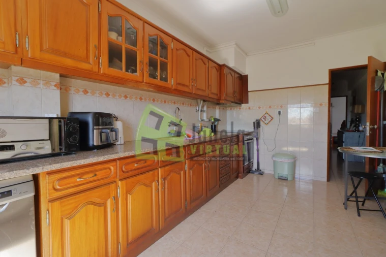 Apartamento T2 para Venda em Corroios Foto 8
