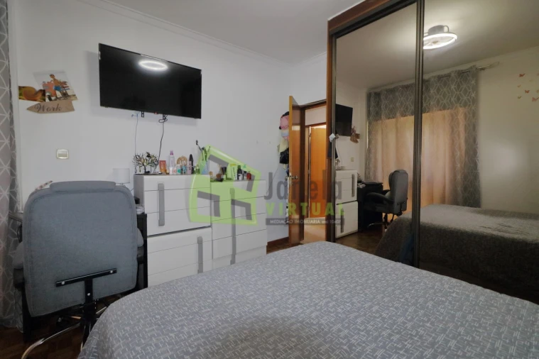 Apartamento T2 para Venda em Corroios Foto 11