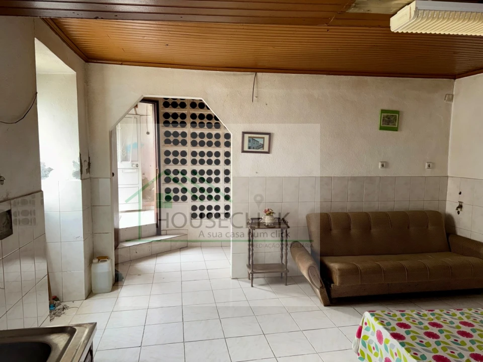 Moradia T3 para Venda em Três Povos Foto 8