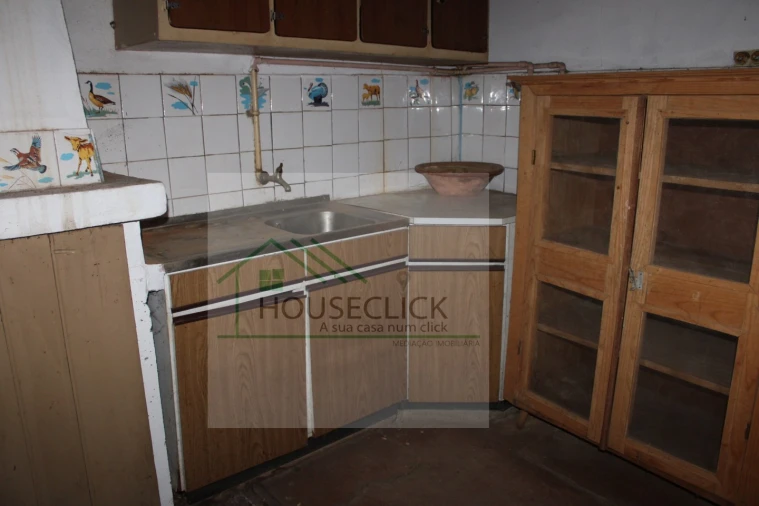 Moradia T3 para Venda em Três Povos Foto 17