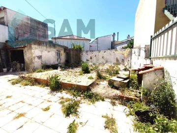 Moradia T2 para Venda em Loures