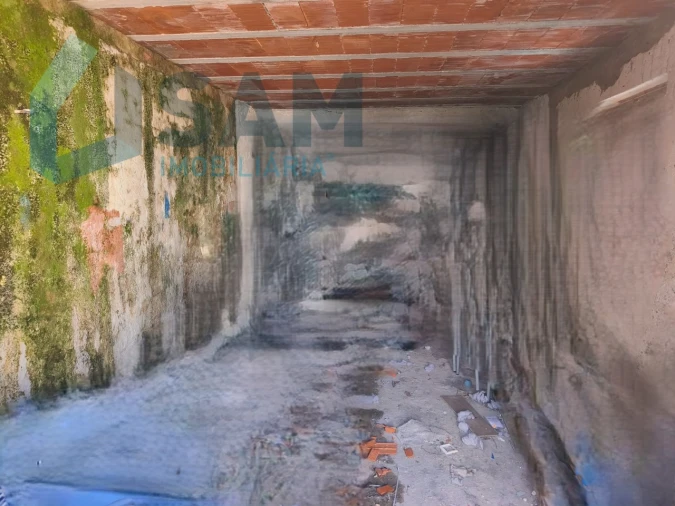 Moradia T2 para Venda em Loures Foto 24