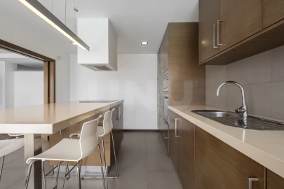 Moradia T4 para Venda em Ribamar