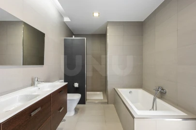 Moradia T4 para Venda em Ribamar