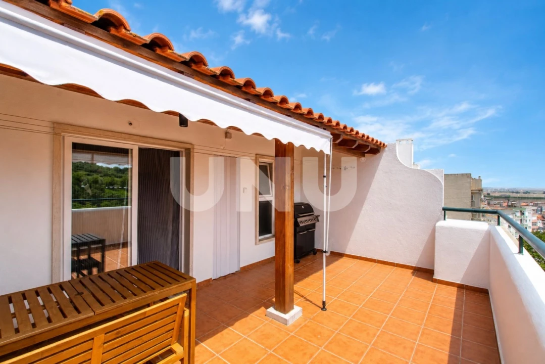 Apartamento T2 para Venda em Vila Franca de Xira Foto 1