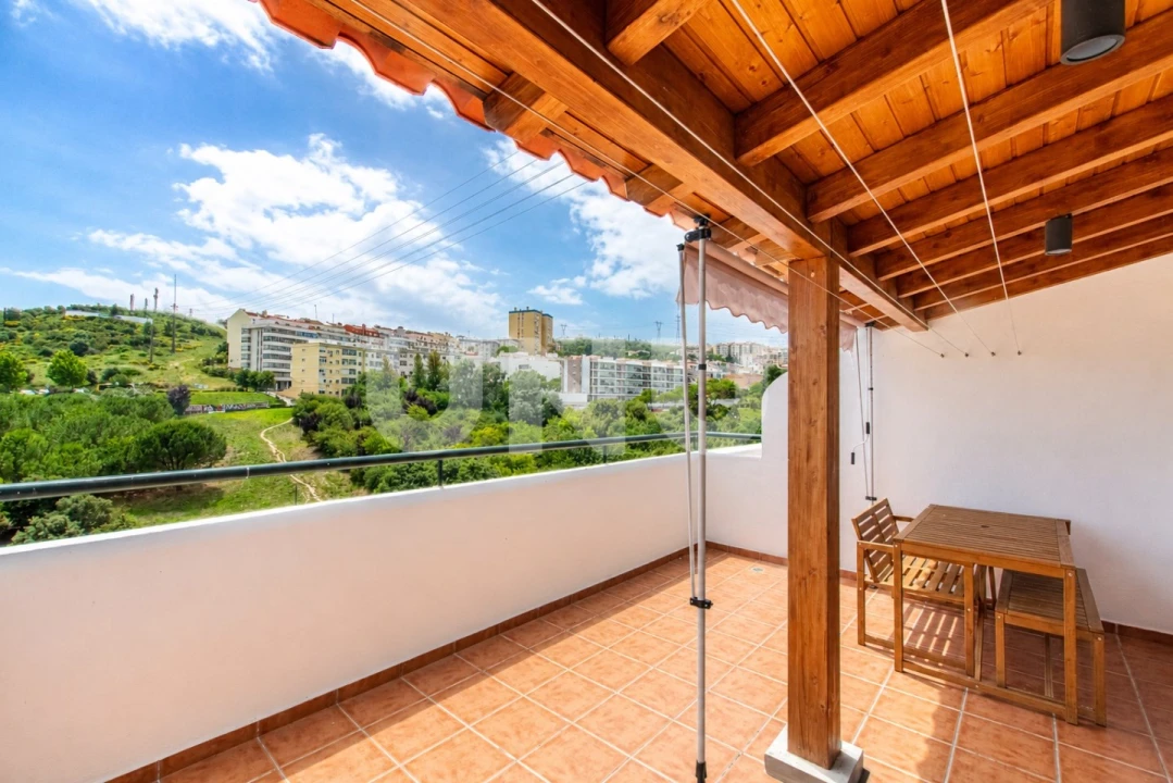 Apartamento T2 para Venda em Vila Franca de Xira Foto 10