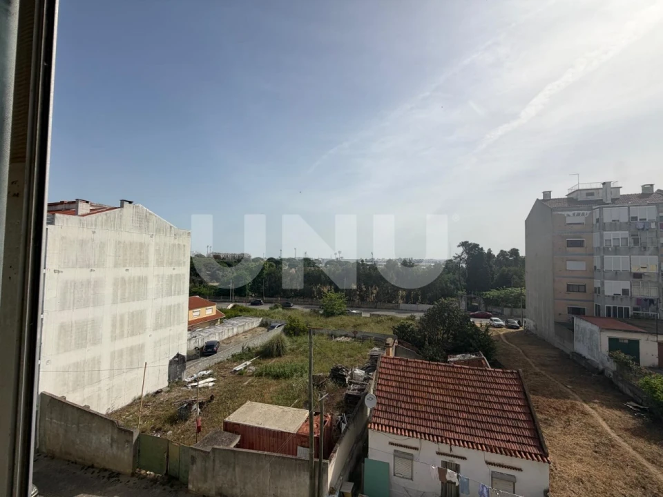 Apartamento T4 para Venda em Seixal, Arrentela e Aldeia de Paio Pires Foto 10