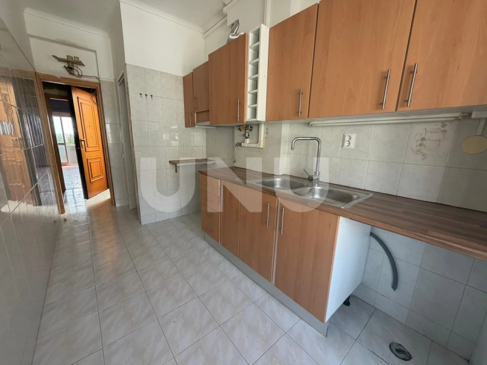 Apartamento T4 para Venda em Seixal, Arrentela e Aldeia de Paio Pires Foto 4