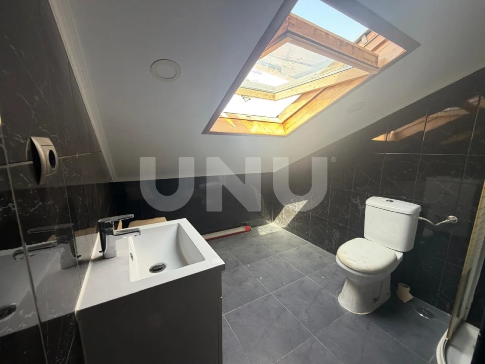 Apartamento T4 para Venda em Seixal, Arrentela e Aldeia de Paio Pires Foto 3