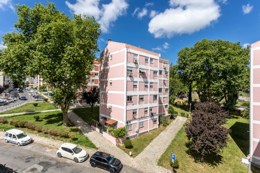Apartamento T2 para Venda em Benfica Foto 6