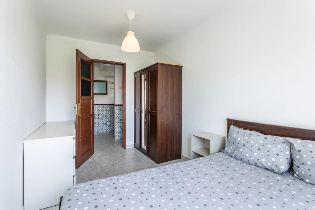 Apartamento T2 para Venda em Benfica Foto 9