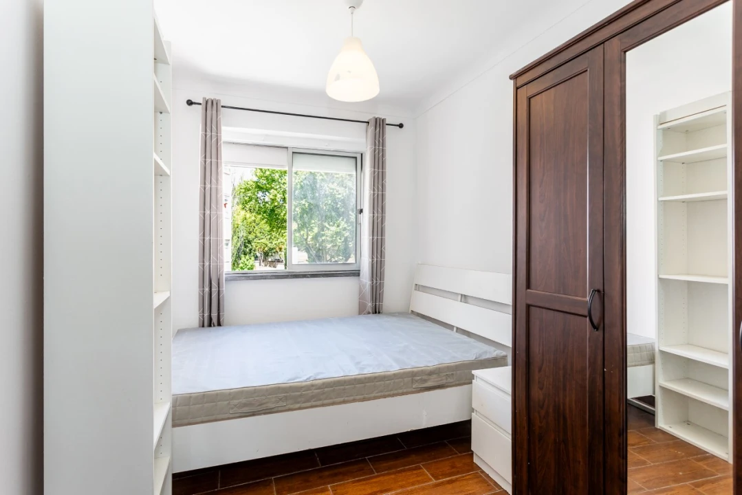 Apartamento T2 para Venda em Benfica Foto 13