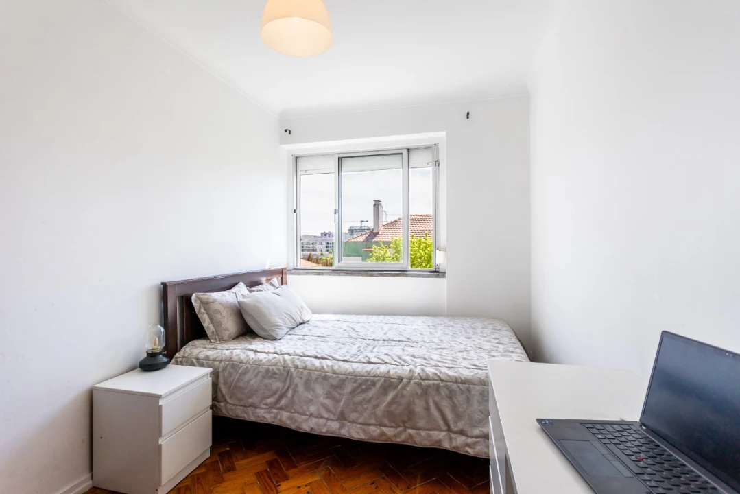 Apartamento T2 para Venda em Benfica Foto 16