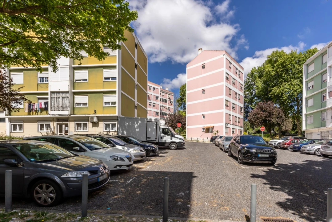 Apartamento T2 para Venda em Benfica Foto 23