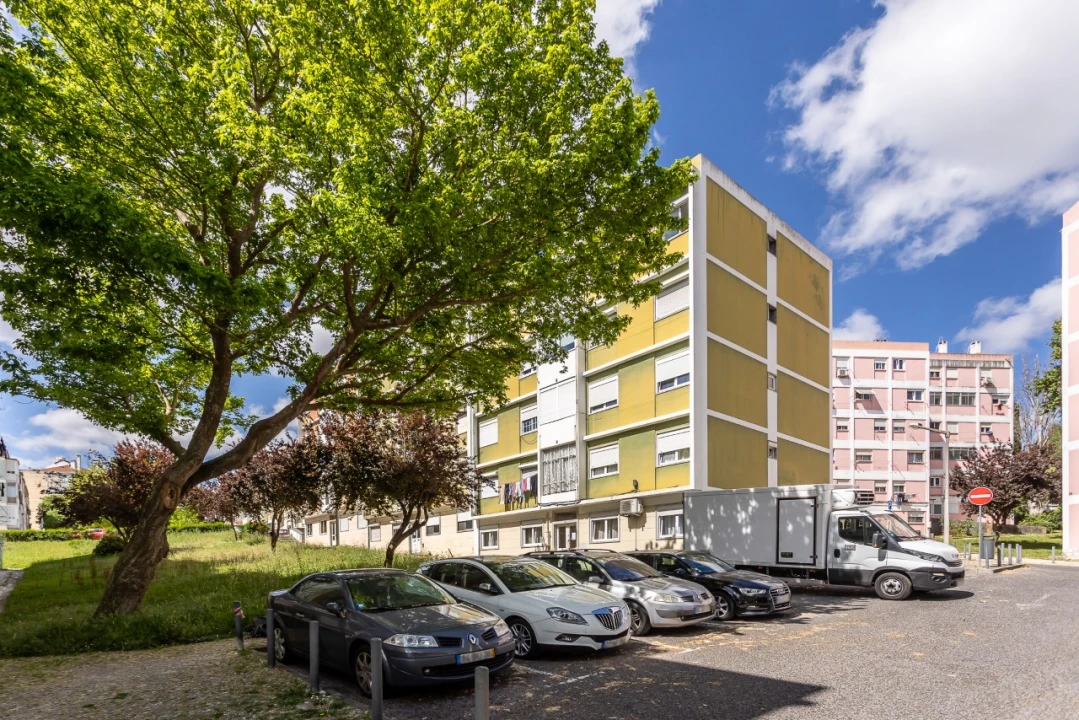 Apartamento T2 para Venda em Benfica Foto 25