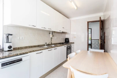 Apartamento T2 para Venda em Benfica
