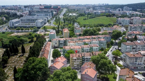 Apartamento T2 para Venda em Benfica
