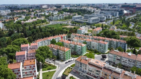 Apartamento T2 para Venda em Benfica